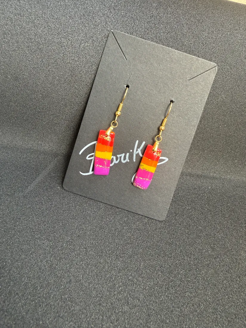 Pendientes artesanales de arcilla, pieza 7