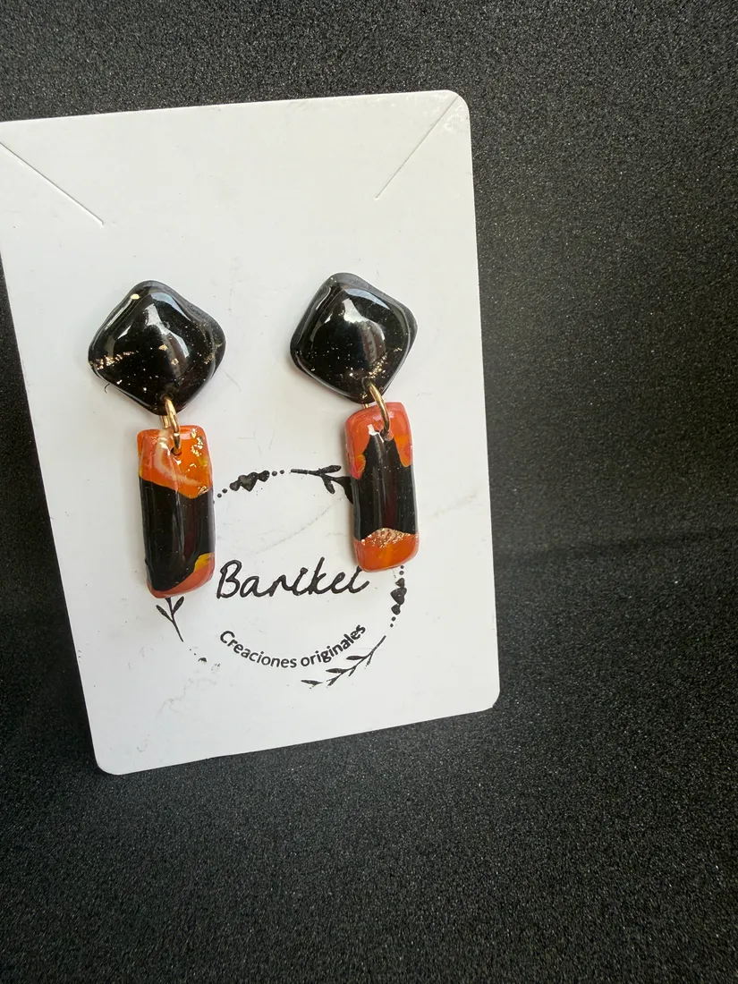 Pendientes artesanales de arcilla, pieza 10