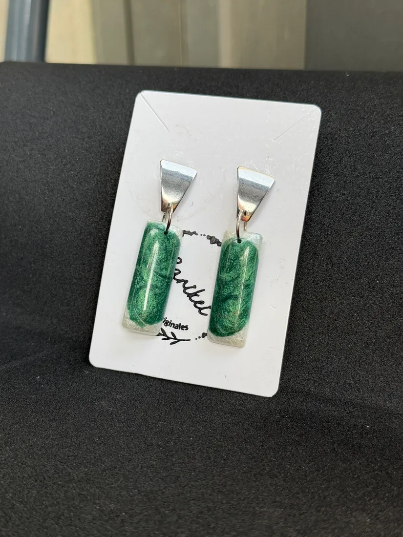 Pendientes artesanales de arcilla, pieza 25