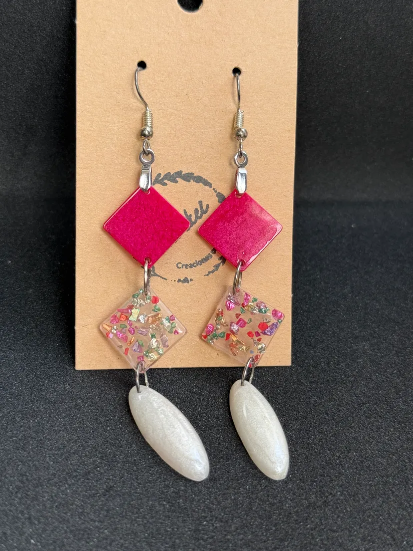 Pendientes artesanales de arcilla, pieza 29